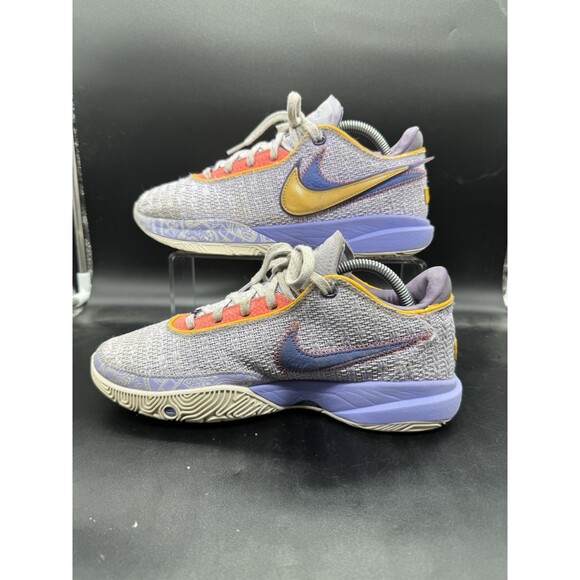 Nike LeBron XX 20 Violet Frost Metallic Gold DJ5423-500 Mens Size 7.5Y Womens 9 - Picture 2 of 7